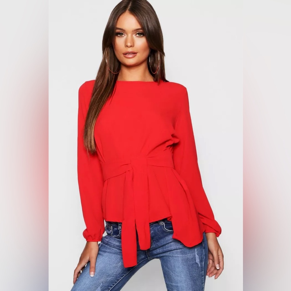 Assymetric hem red boohoo top